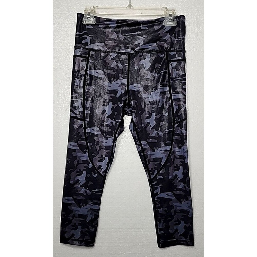 ZYIA Active Womens Medium Camo Shiny Capri Metallic High Tight Rise Legging